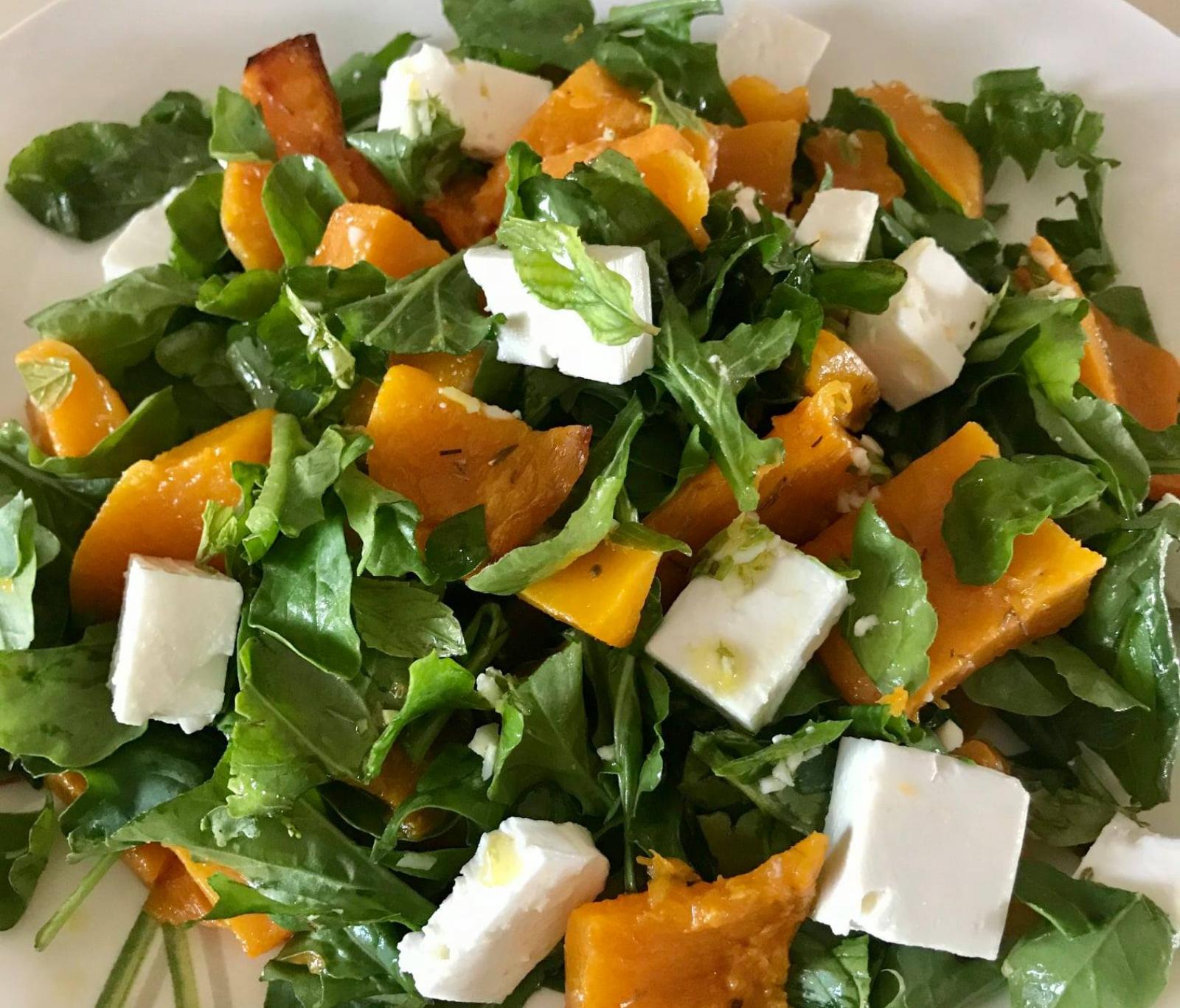 Χριστουγεννιάτικη σαλάτα με κολοκύθα