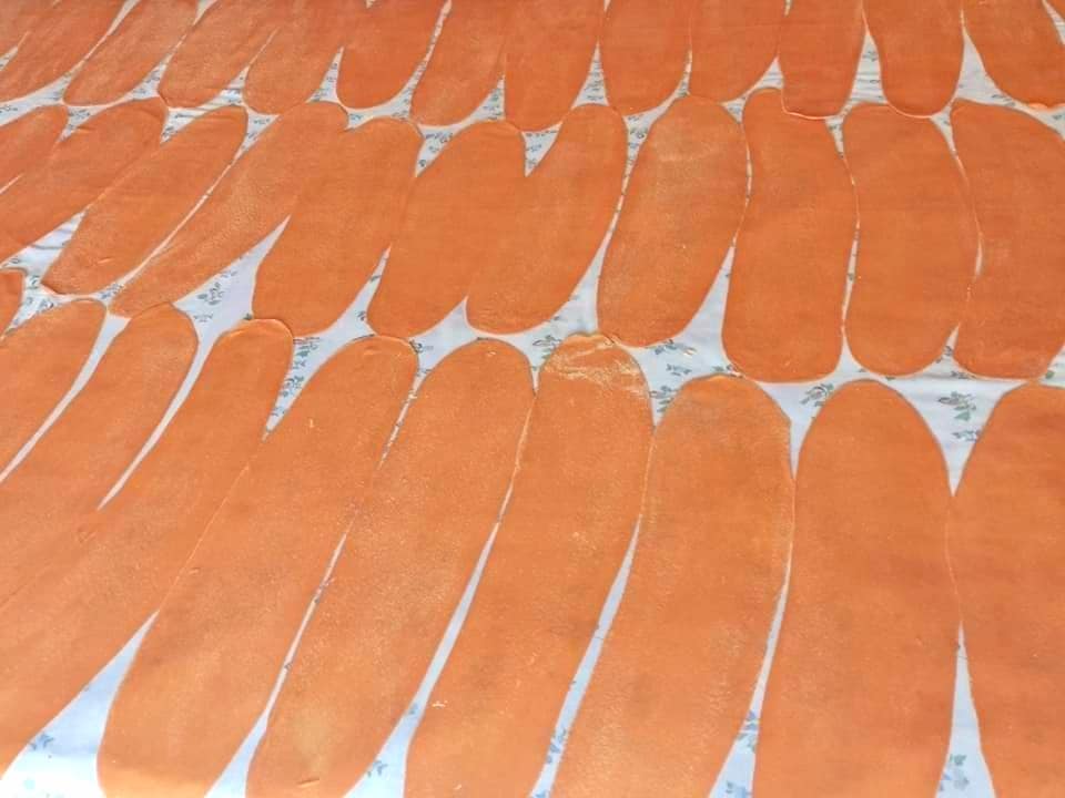 Σπιτικά- μακαρόνια- με- ντομάτα-