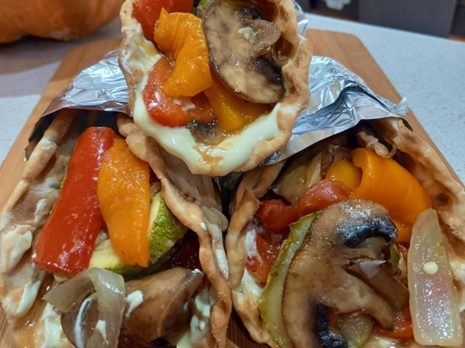 Νηστήσιμα -πιτόγυρα- Νηστήσιμα -πιτόγυρα-