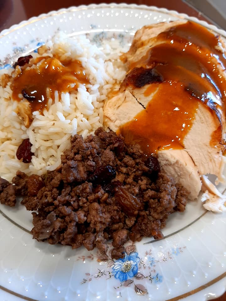 γεμιστό-κοτόπουλο-με-κιμά γεμιστό-κοτόπουλο-με-κιμά