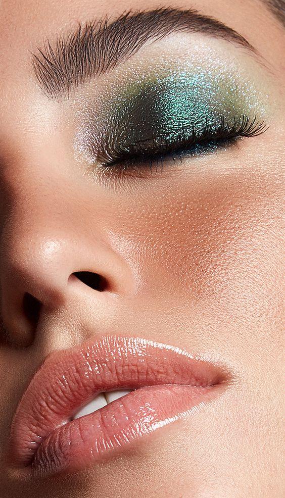 πράσινη-σκιά-για-το-μακιγιάζ-Δεκεμβρίου-ιδέες-