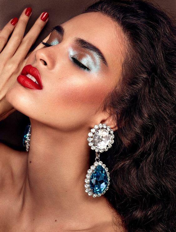 ιδέες-μακιγιάζ-για-τον-Δεκέμβριο-2021 2022-