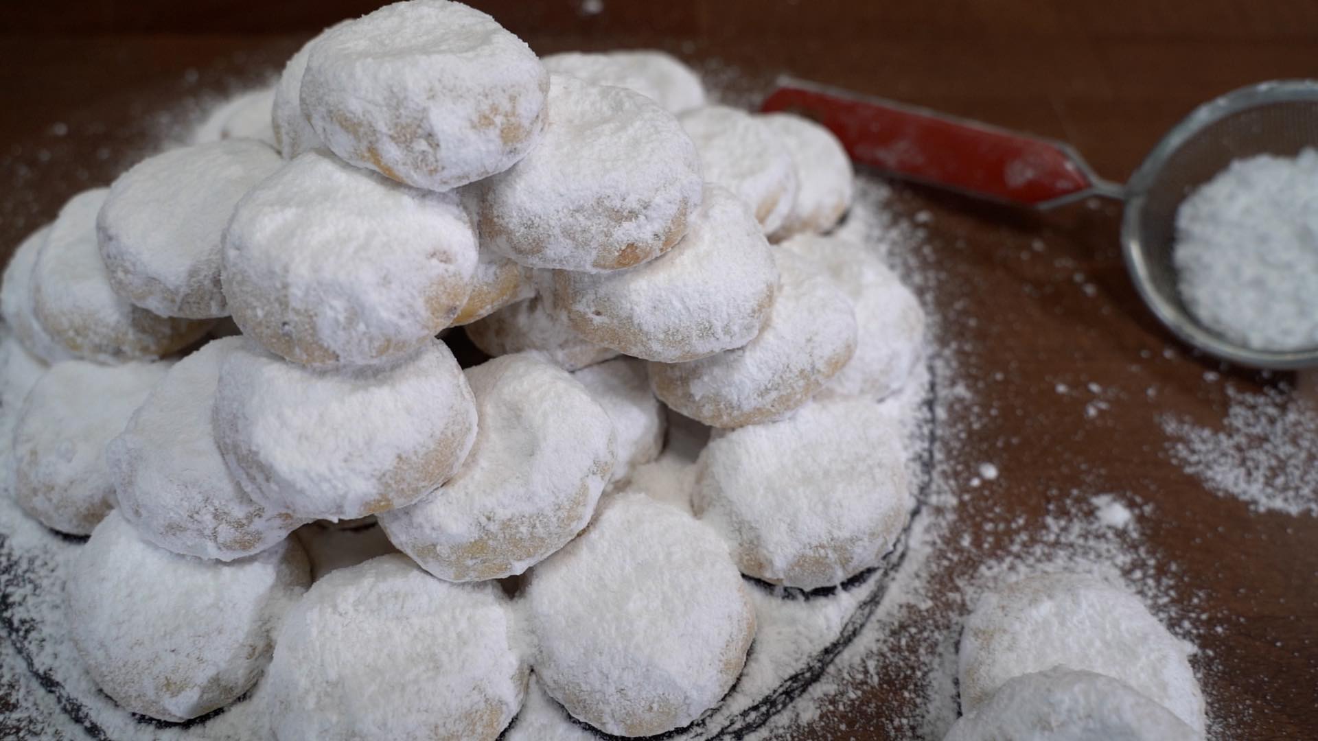 κουραμπιέδες -του- Δημήτρη- Μιχαηλίδη- κουραμπιέδες -του- Δημήτρη- Μιχαηλίδη-