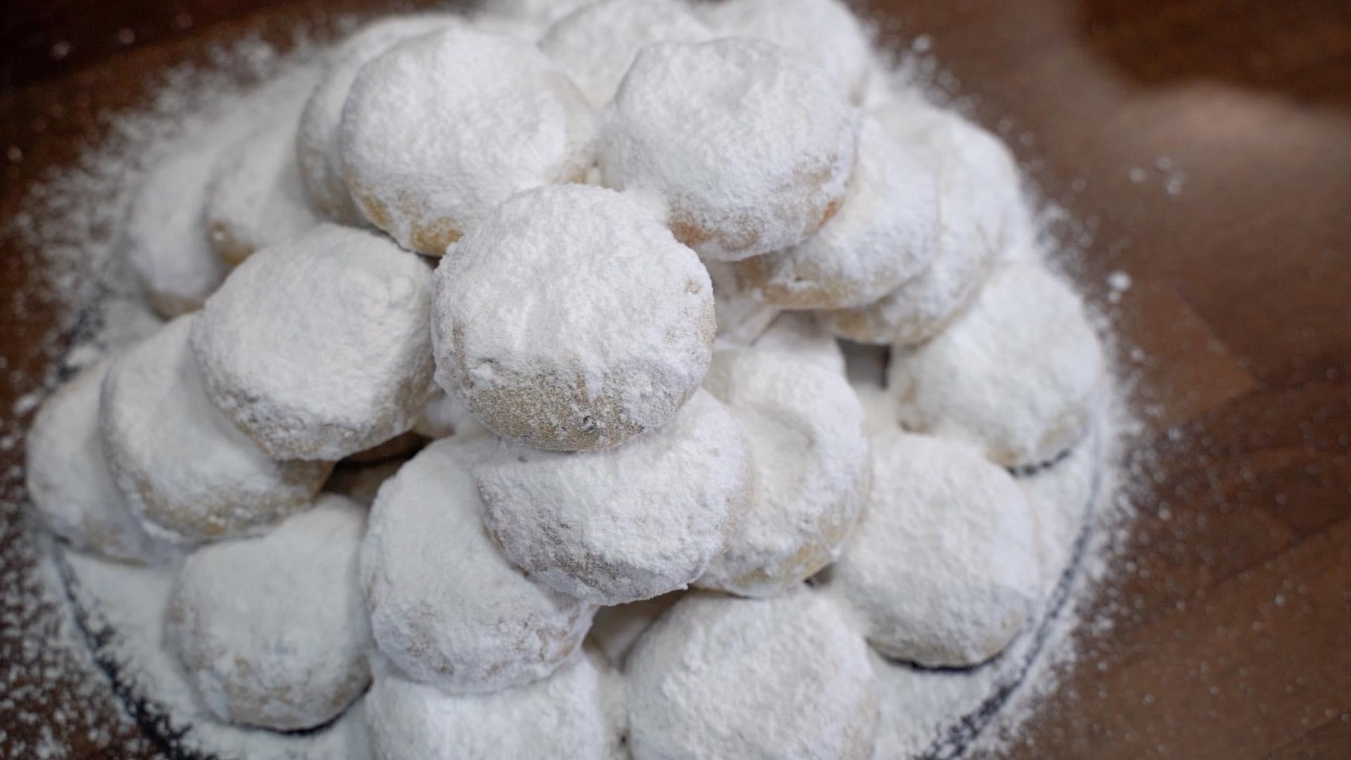 κουραμπιέδες -του- Δημήτρη- Μιχαηλίδη- κουραμπιέδες -του- Δημήτρη- Μιχαηλίδη-