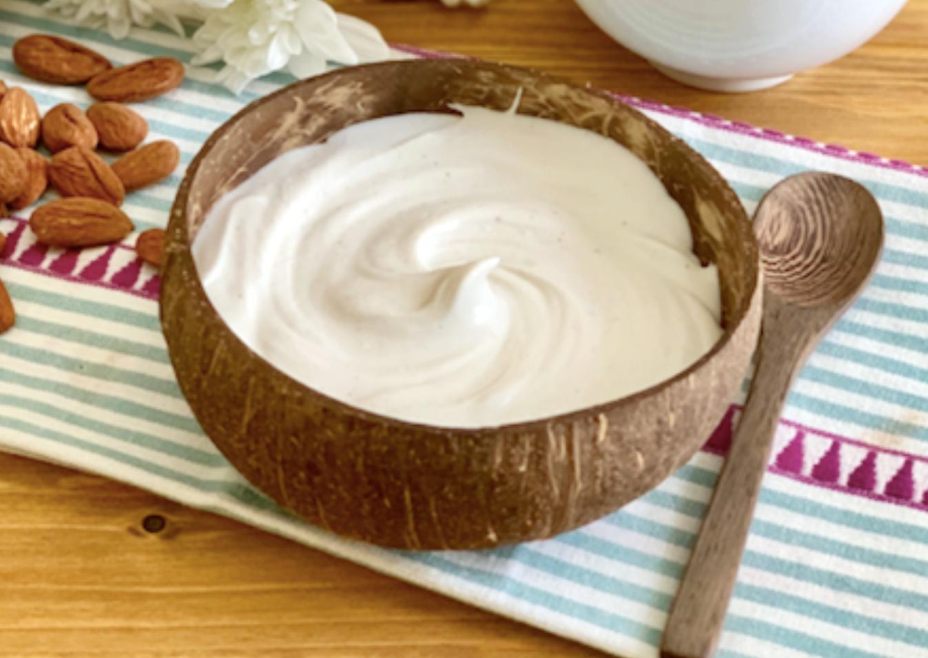 Σπιτικό γιαούρτι καρύδας