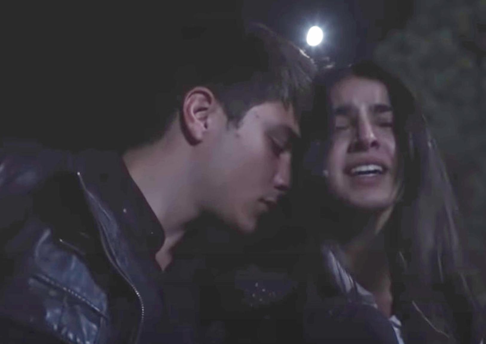 Η Γη της Ελιάς : Λυγίζει η Βασιλική και αποκαλύπτει πως είναι έγκυος