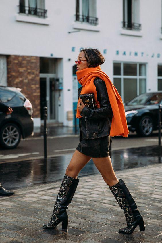 ιδέες-για-ντύσιμο-Δεκεμβρίου-με-πορτοκαλί-κασκόλ-