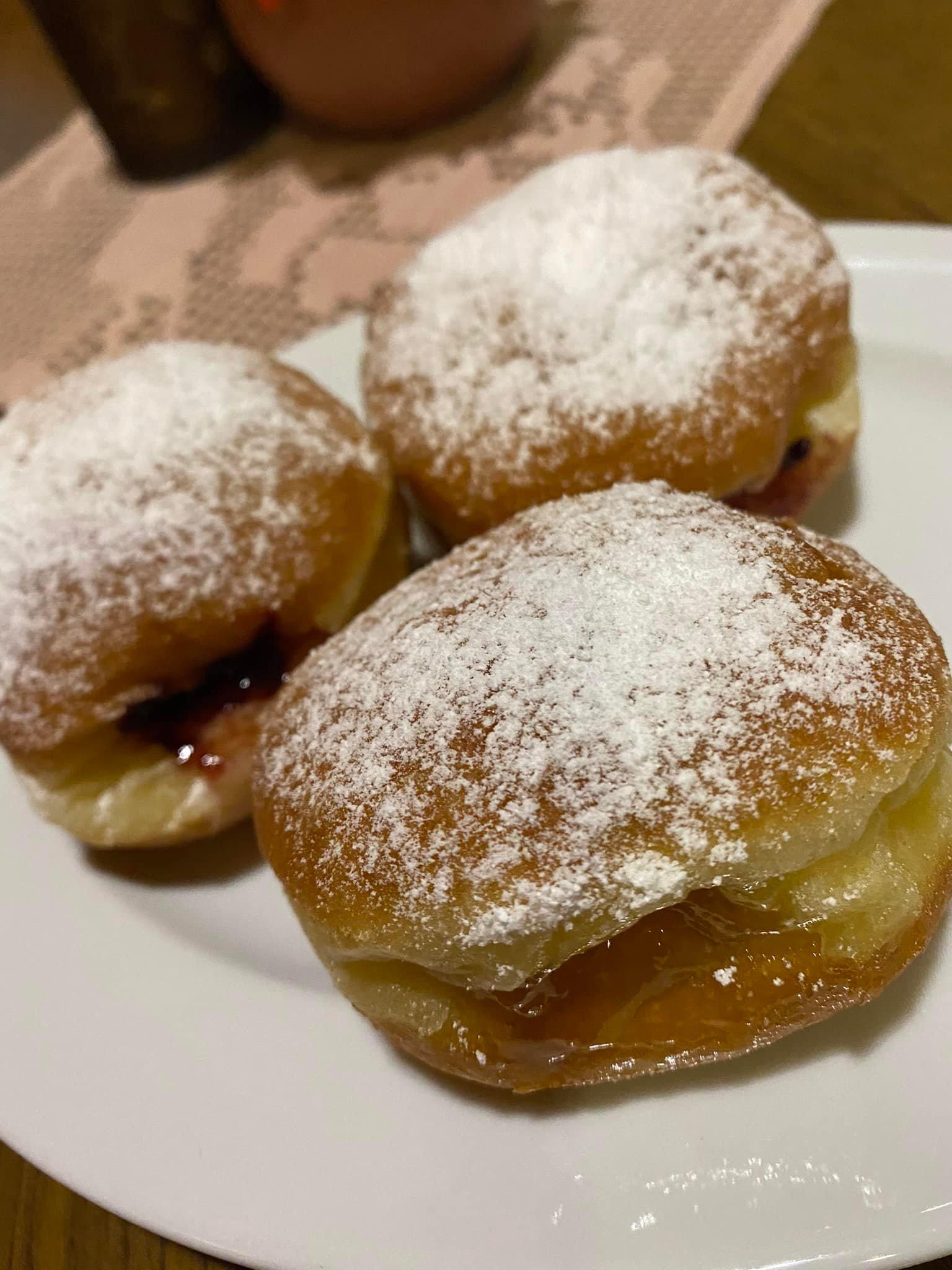 Faschingskrapfen-: Χριστουγεννιάτικοι- λουκουμάδες-