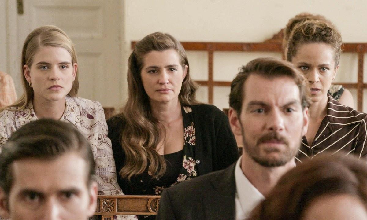 Άγριες μέλισσες: Το Διαφάνι γίνεται πεδίο μάχης