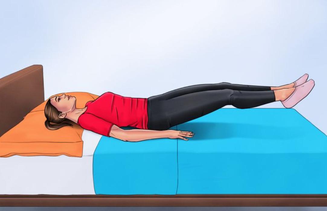 10 γυμναστικές ασκήσεις που μπορείτε να κάνετε ξαπλωμένοι στο κρεβάτι