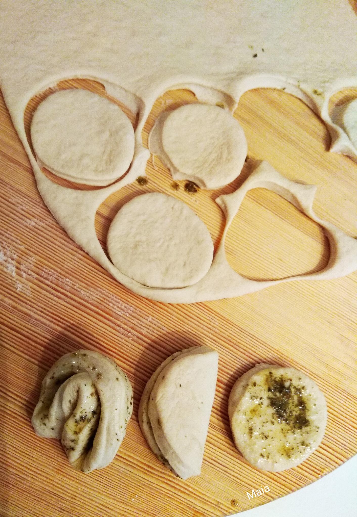 ψωμάκια-με-μπαχαρικά-συνταγή-