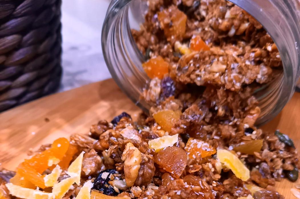 Σπιτική γκρανόλα χωρίς ζάχαρη