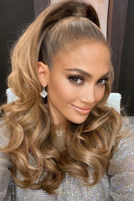 ιδέες-για-χτενίσματα-στο-χριστουγεννιάτικο ρεβεγιόν-