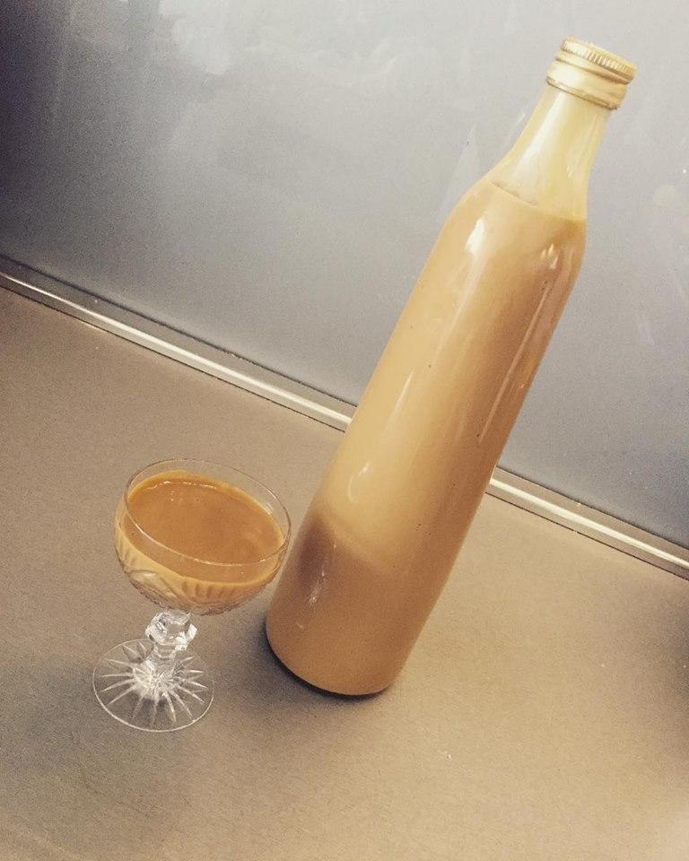 λικέρ-καραμέλα-για-το-χριστουγεννιάτικο-τραπέζι-χριστουγεννιάτικο μενού 2021-