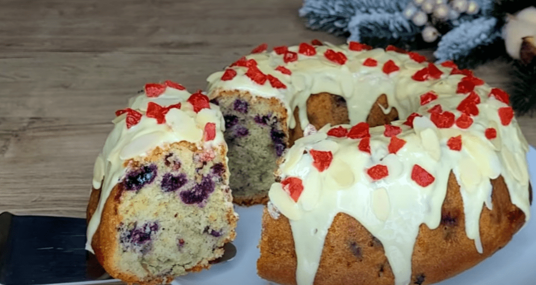 χριστουγεννιάτικο-κέικ-με-μύρτιλα-και-λευκή σοκολάτα-συνταγή- χριστουγεννιάτικο-κέικ-με-μύρτιλα-και-λευκή σοκολάτα-συνταγή-