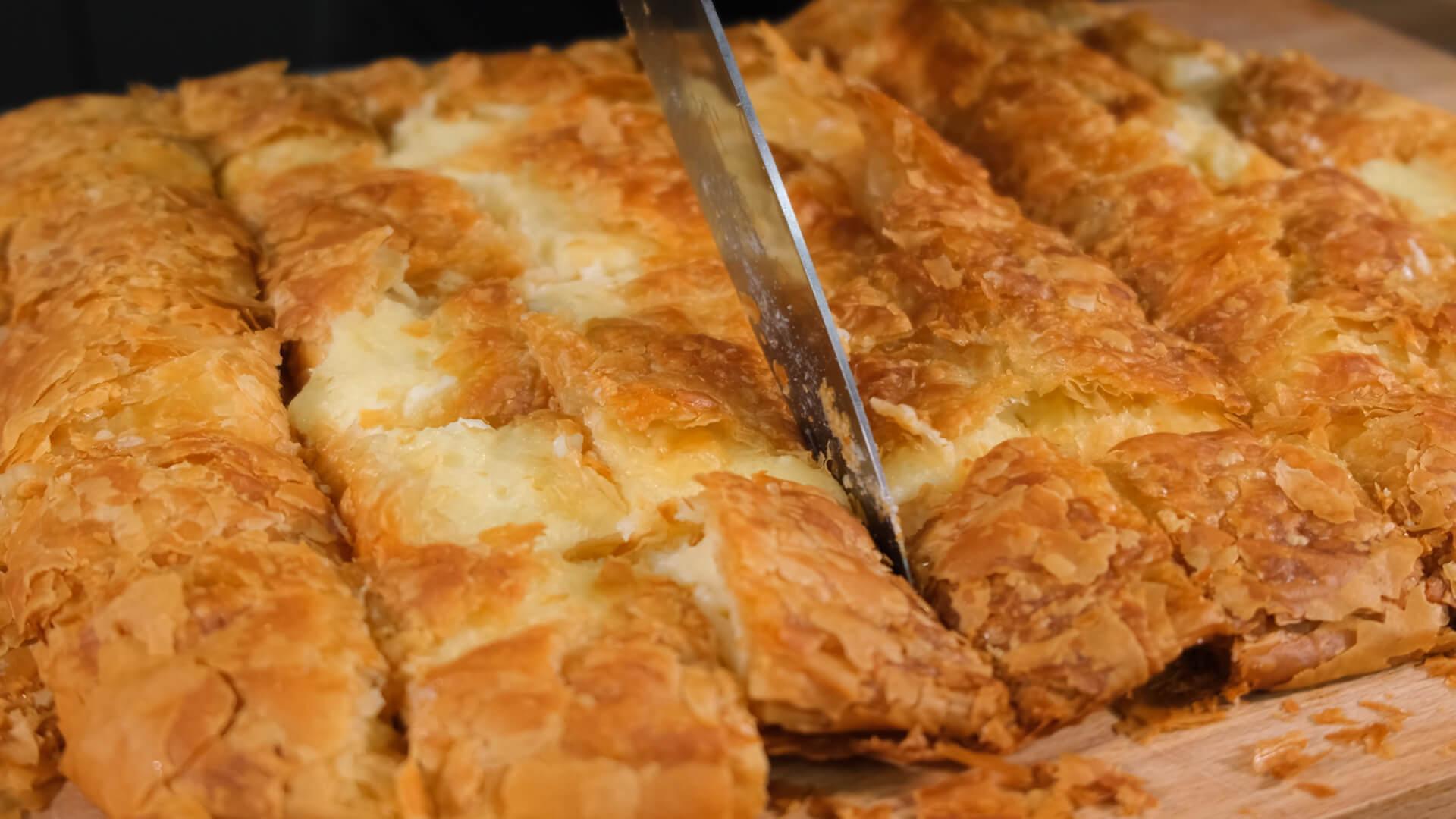 γλυκιά-μπουγάτσα-συνταγή-