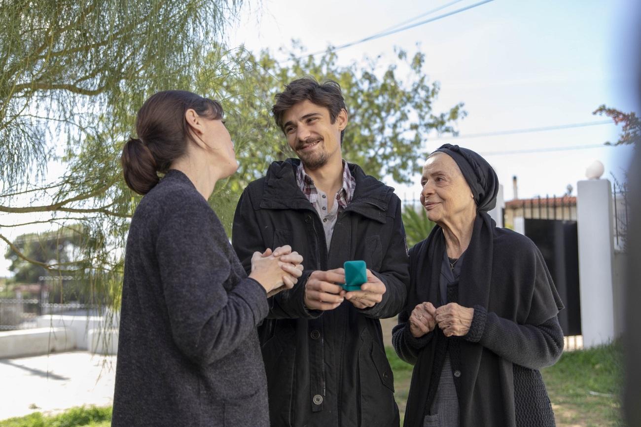 Σασμός : Πλακώνεται ο Μαθιός με τον Αστυνόμο