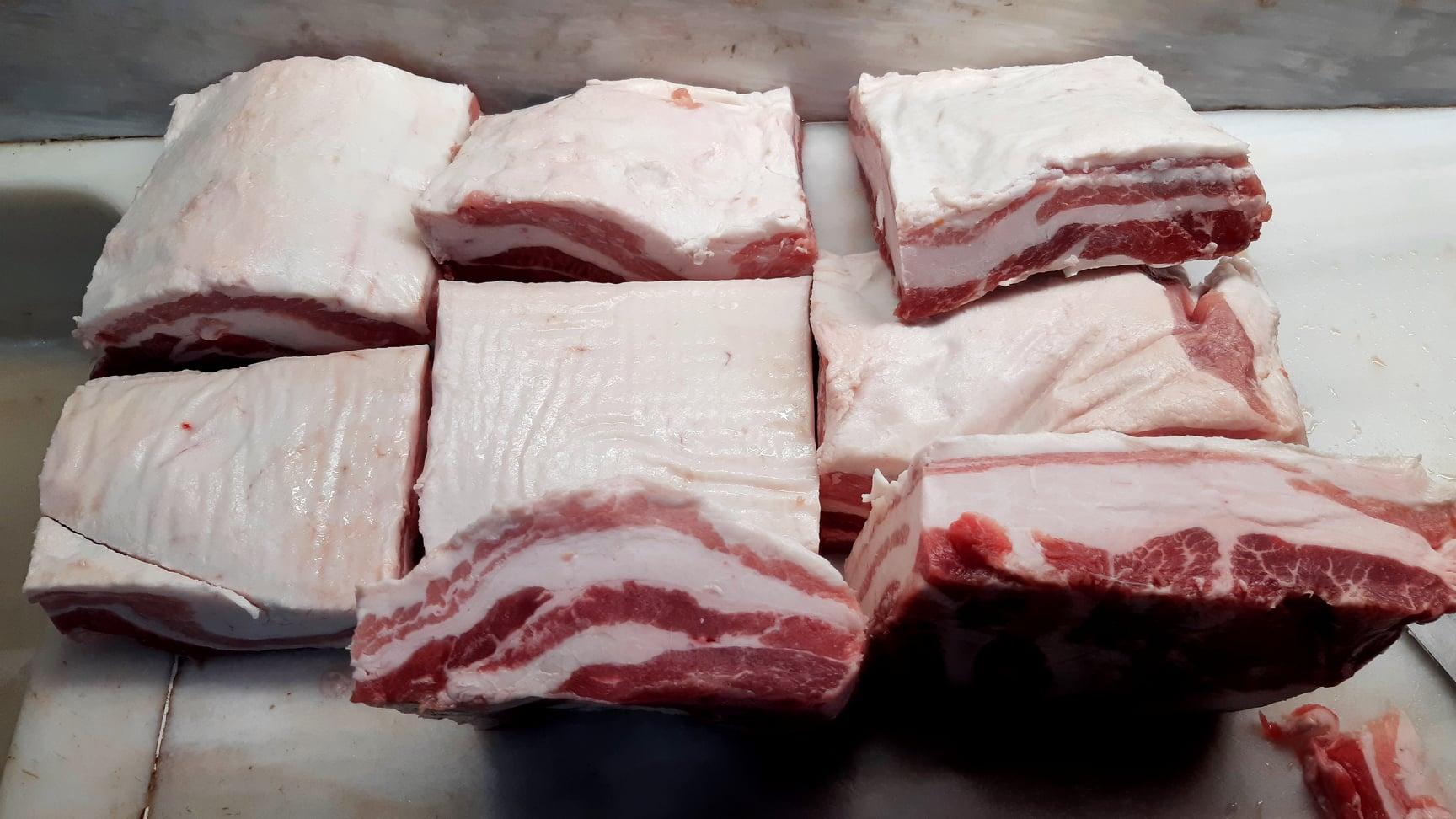 Συνταγή για σπιτικό καπνιστό μπέικον