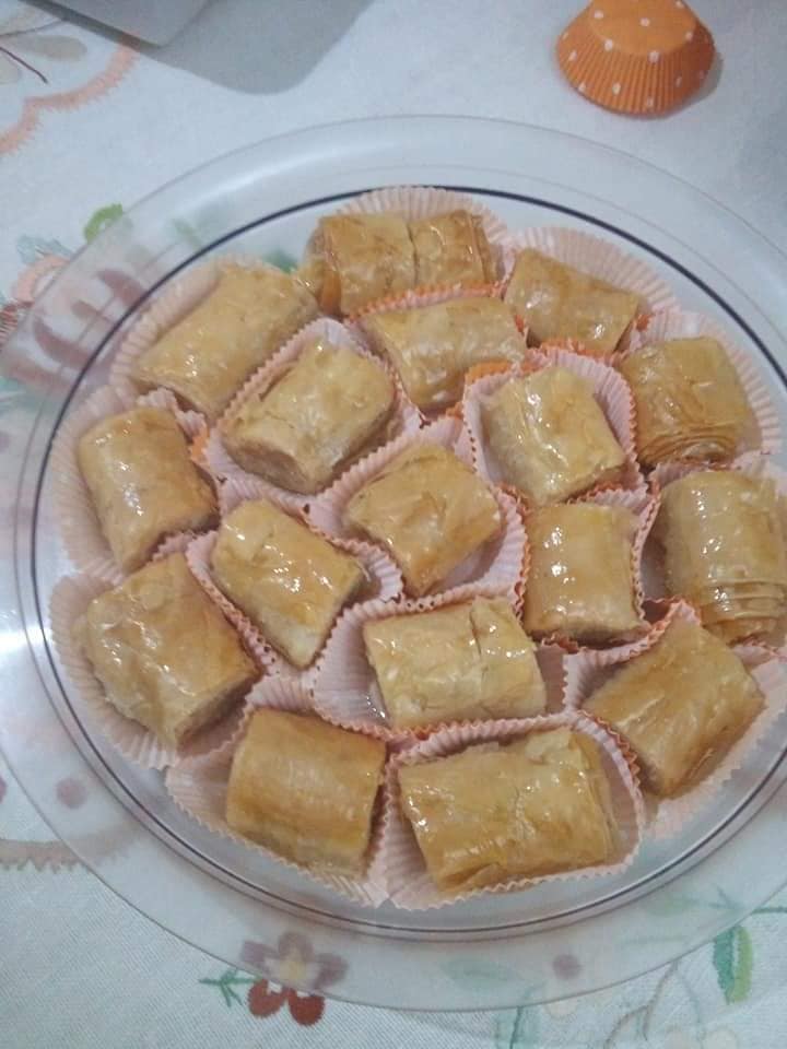 Σαρίκι-: Χριστουγεννιάτικο- γλυκό-