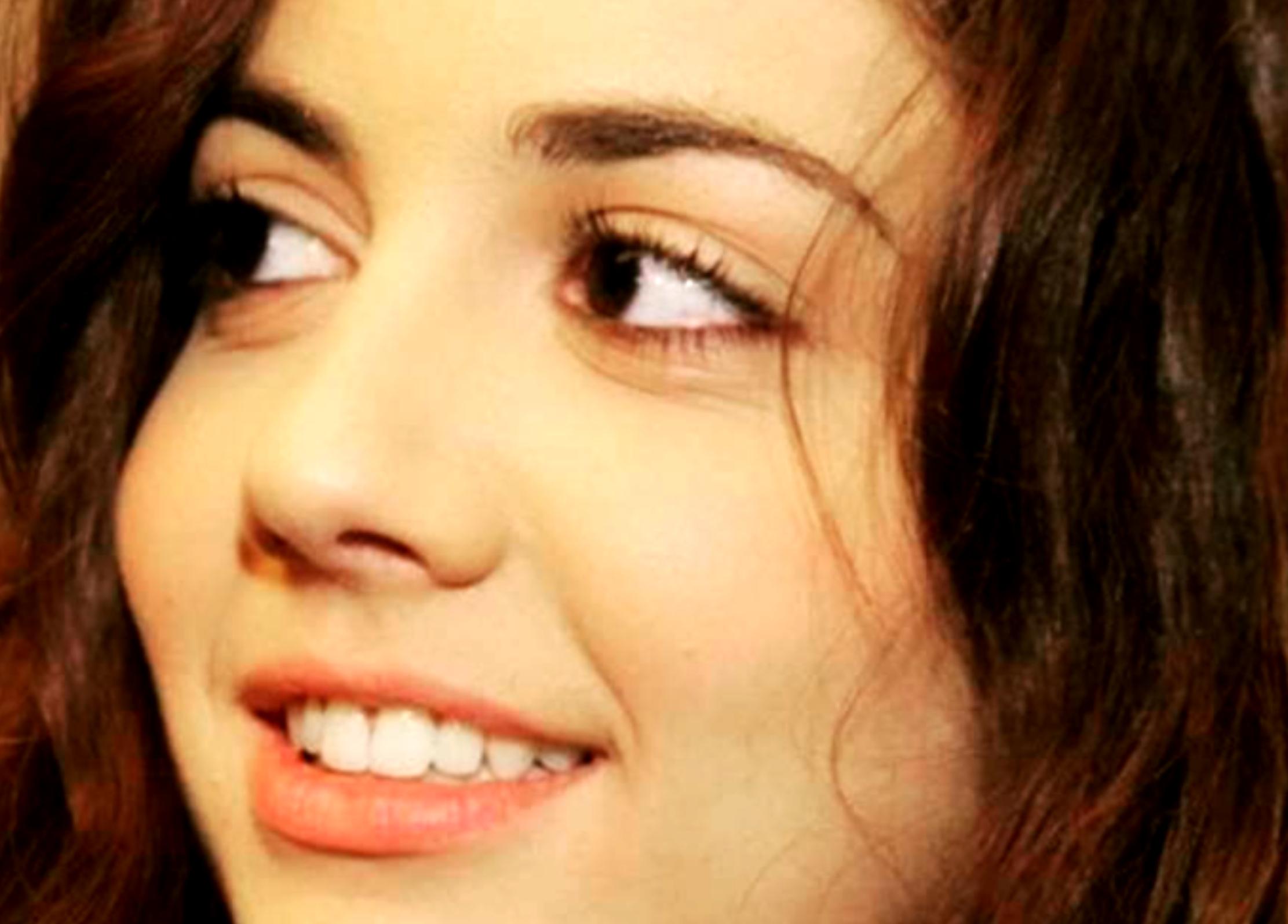 Η Γη της Ελιάς: Η Άννα αλλάζει σύντομα πάλι πρόσωπο