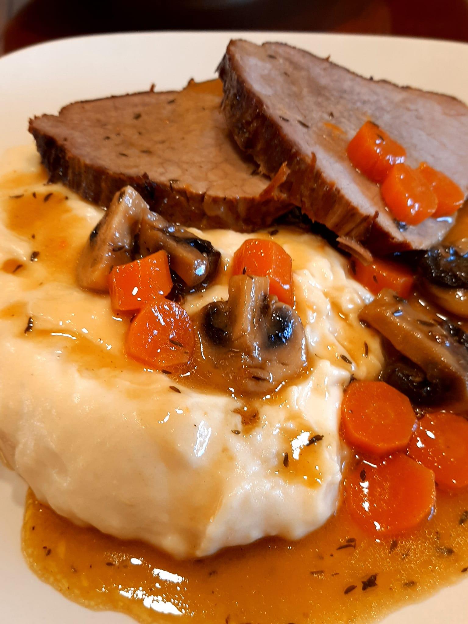 Νουά -κατσαρόλας- για- το- γιορτινό -τραπέζι- Νουά -κατσαρόλας- για- το- γιορτινό -τραπέζι-