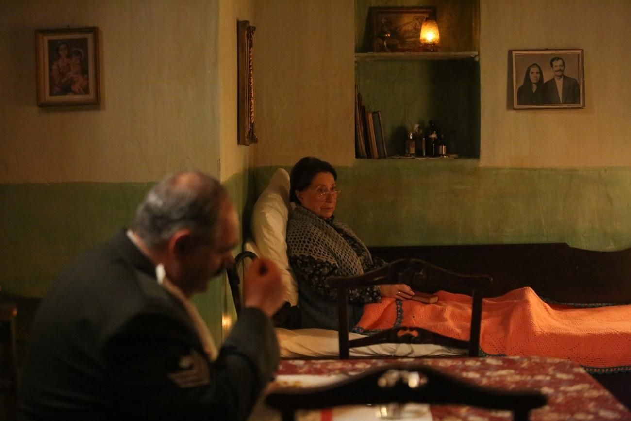 Άγριες μέλισσες: Ο Προύσαλης συγκρούεται άγρια με τον Ακύλα