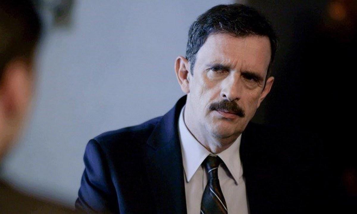 Άγριες Μέλισσες: Ο Δούκας παρακαλάει τον Λάμπρο