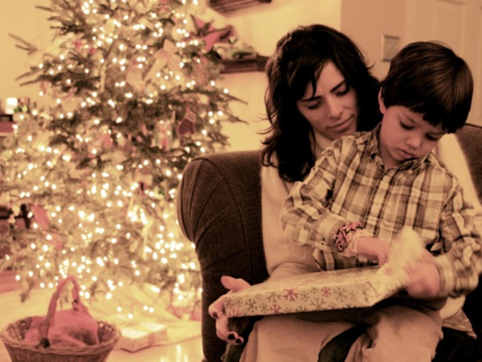 μονογονεϊκή-οικογένεια-Χριστούγεννα-