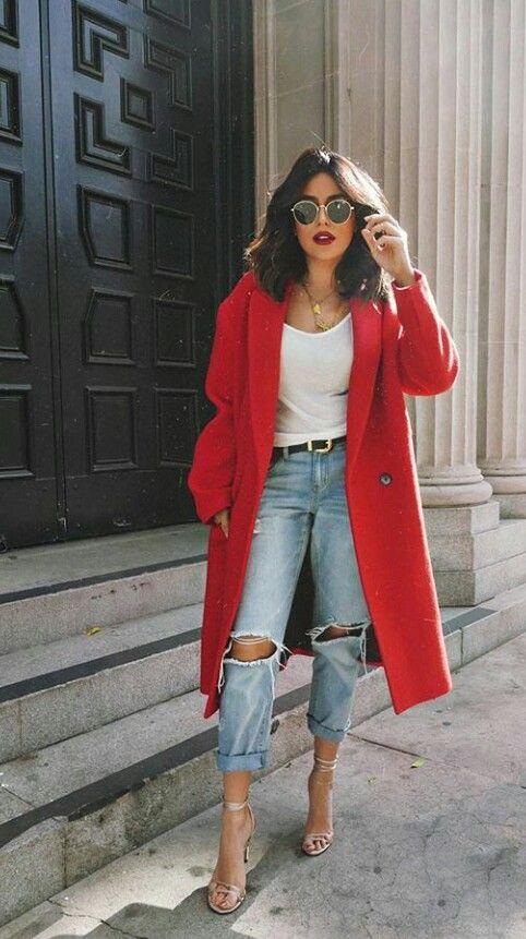 κόκκινη-καπαρντίνα-για-τον-Ιανουάριο 2022-