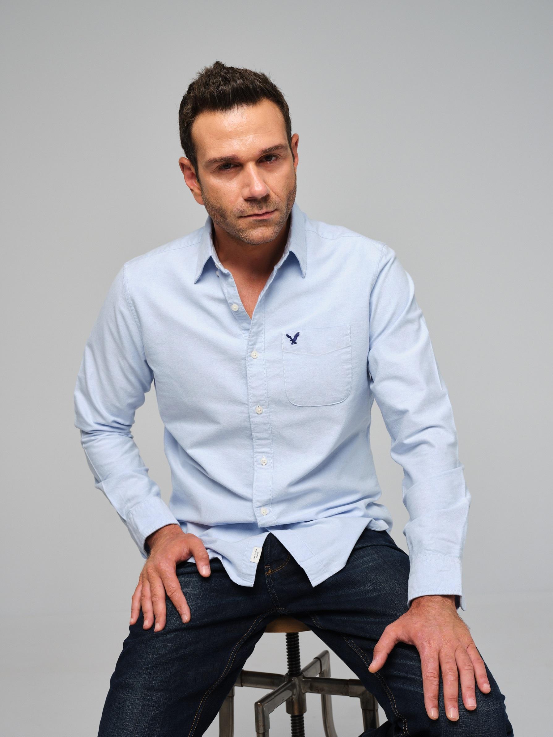 Η Γη της Ελιάς: Η κρυφή πληγή του Μάνου για την μάνα του