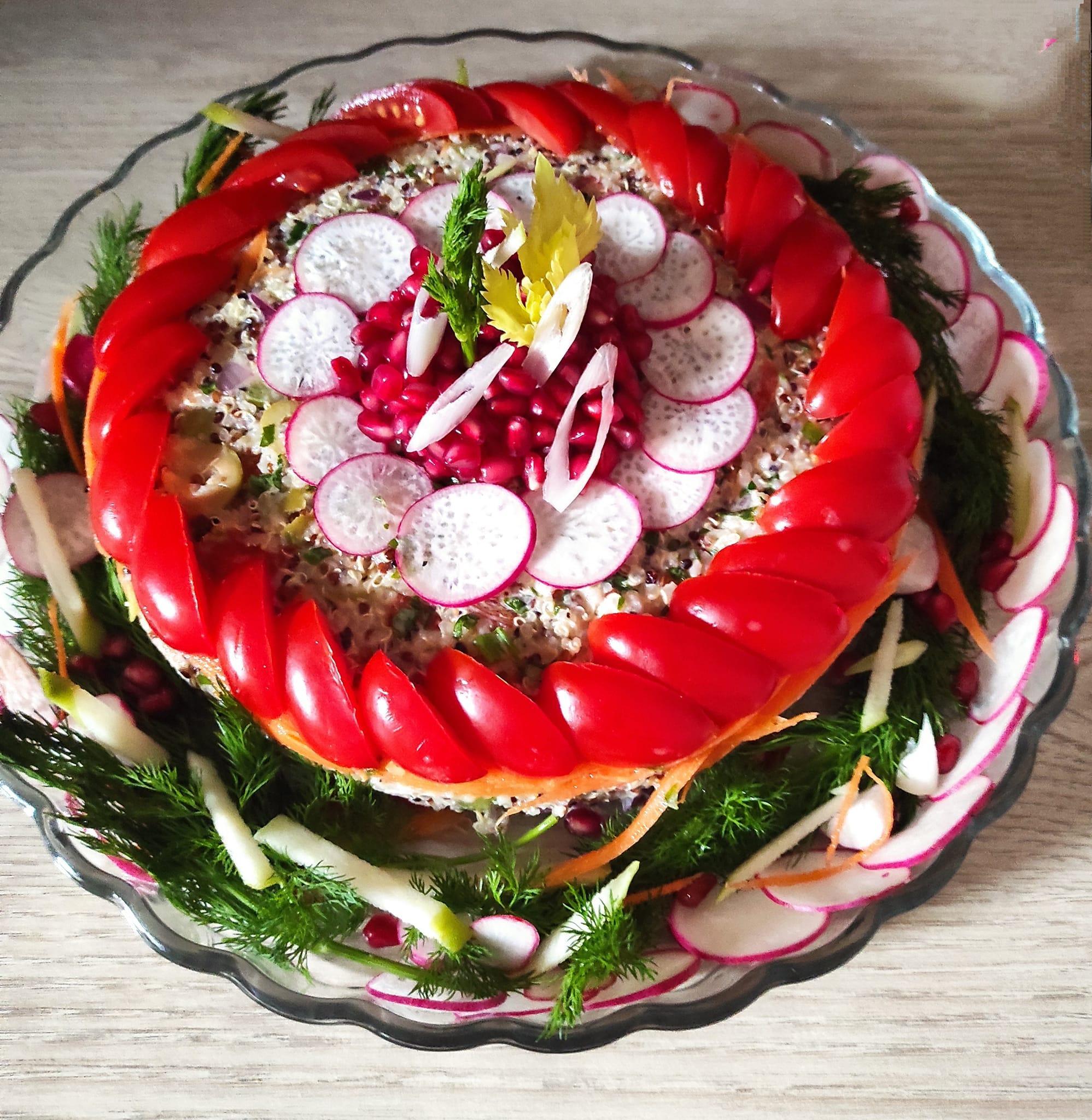 Γιορτινή- σαλάτα- με -κινόα-