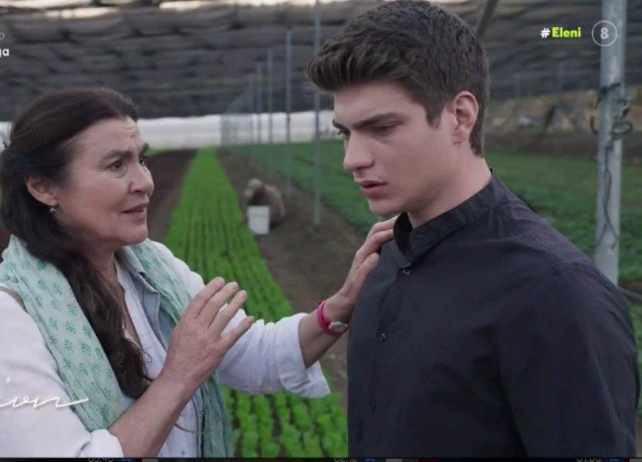 Η Γη της Ελιάς: Αρετή και Στάθης μαθαίνουν για την εγκυμοσύνη και τον γάμο της Βασιλικής.
