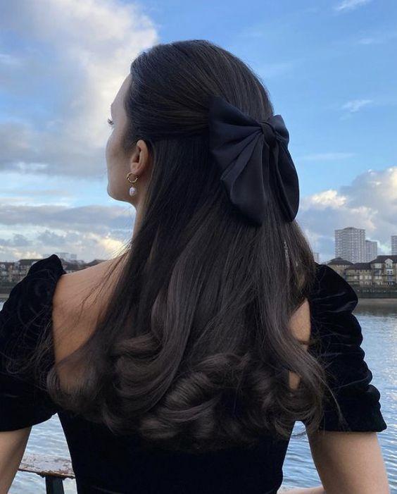 κορδέλες-και-φιόγκοι-στα-μαλλιά-