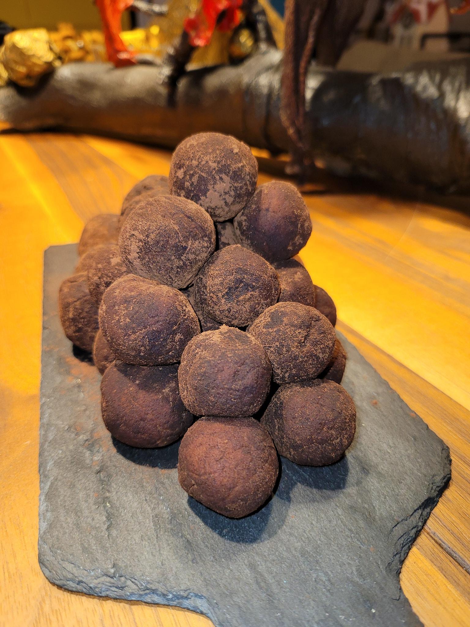 τρουφάκια-με-την-βασιλόπιτα-που-περίσσεψε- τρουφάκια-με-την-βασιλόπιτα-που-περίσσεψε-