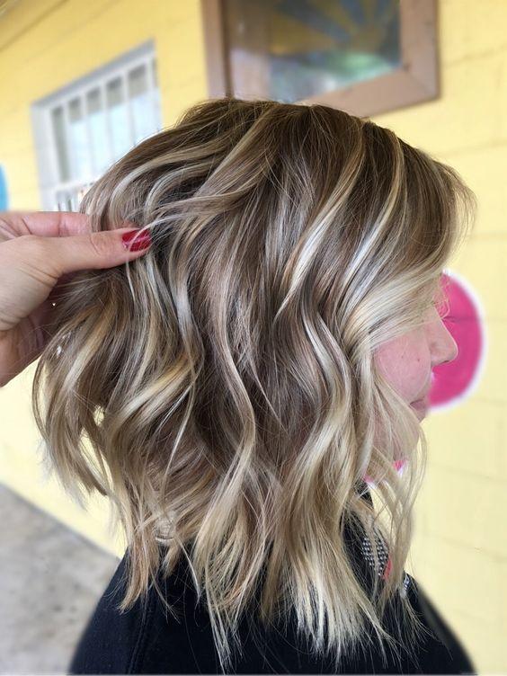 μπαλαγιάζ-στα-μαλλιά-που-σε-κάνουν-να-δείχνεις-10 χρόνια-μικρότερη-