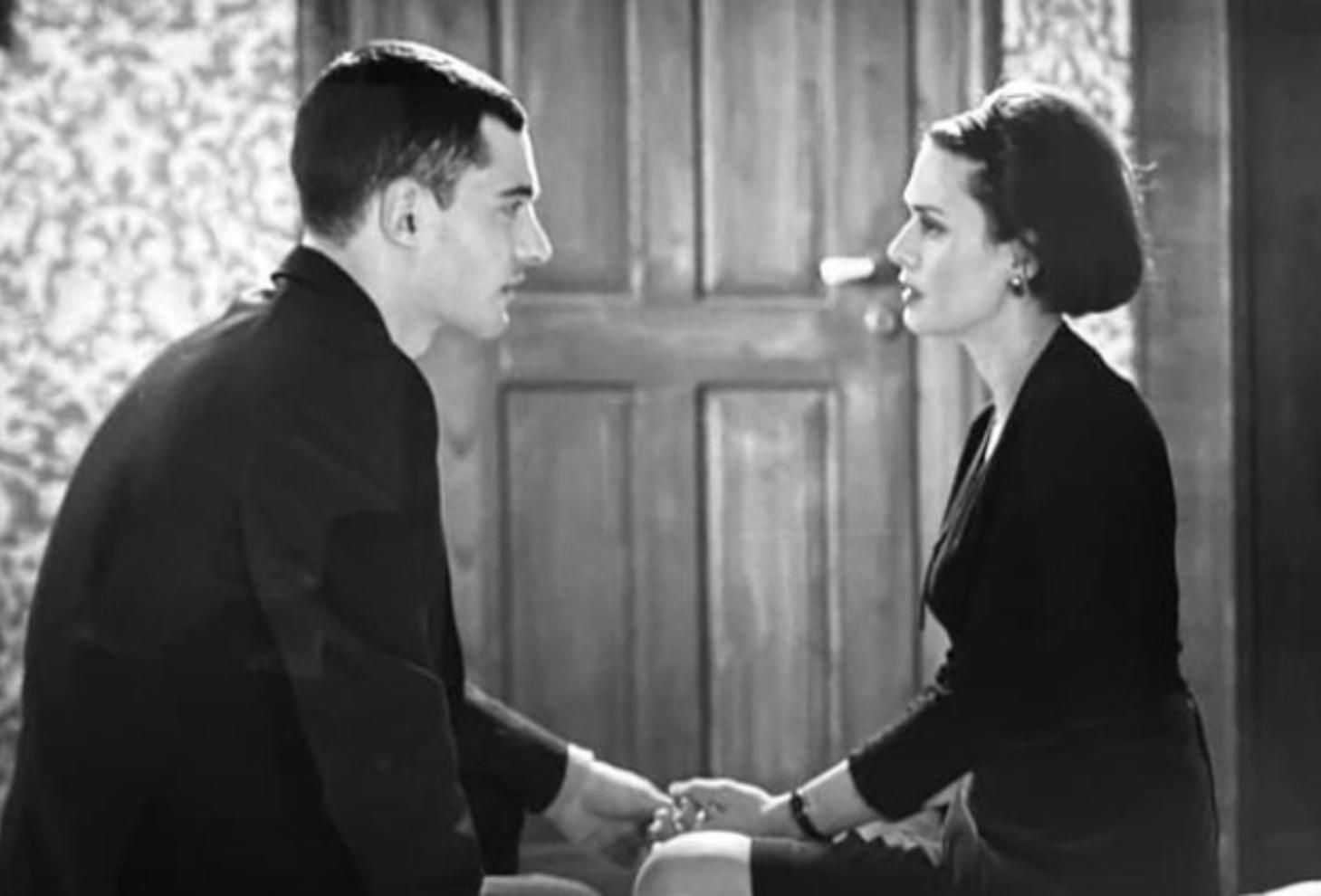 Άγριες Μέλισσες Γ’ κύκλος επόμενα επεισόδια :57 , 58 , 59 , 60