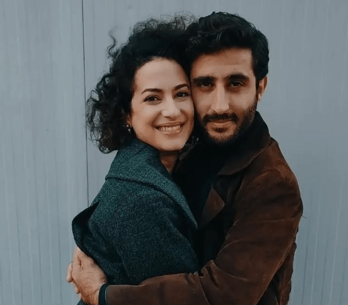 Άγριες Μέλισσες Γ’ κύκλος επόμενα επεισόδια :57 , 58 , 59 , 60