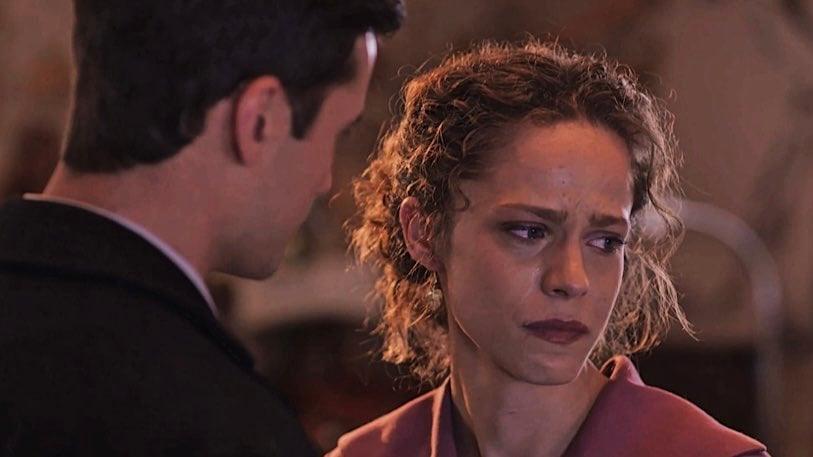 Άγριες μέλισσες: Ο Νικηφόρος ζήτα τη Ρένα σε γάμο αλλά η Ασημίνα τα ανατρέπει όλα