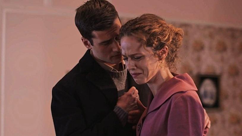 Άγριες μέλισσες: Ο Νικηφόρος ζήτα τη Ρένα σε γάμο αλλά η Ασημίνα τα ανατρέπει όλα