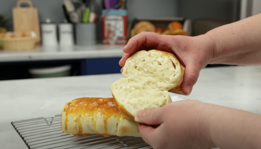 Οικονομικό- και- εύκολο- τυρόψωμο- φόρμας-