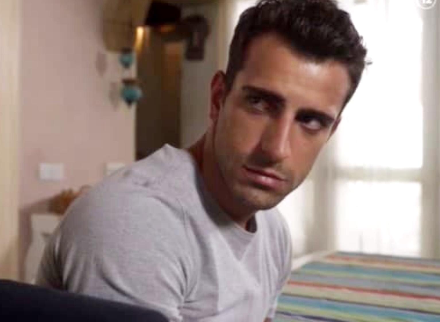 Η-Γη-της-Ελιάς-Αλέξης Η-Γη-της-Ελιάς-Αλέξης