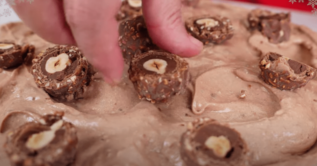 Τούρτα -Ferrero- Rocher- χωρίς -ζάχαρη- Τούρτα -Ferrero- Rocher- χωρίς -ζάχαρη-