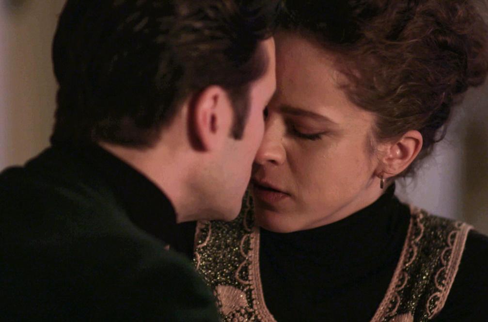 Άγριες Μέλισσες: H εμμονή του Ζάχου με την Ελένη τρομάζει την κυρά Μάρω