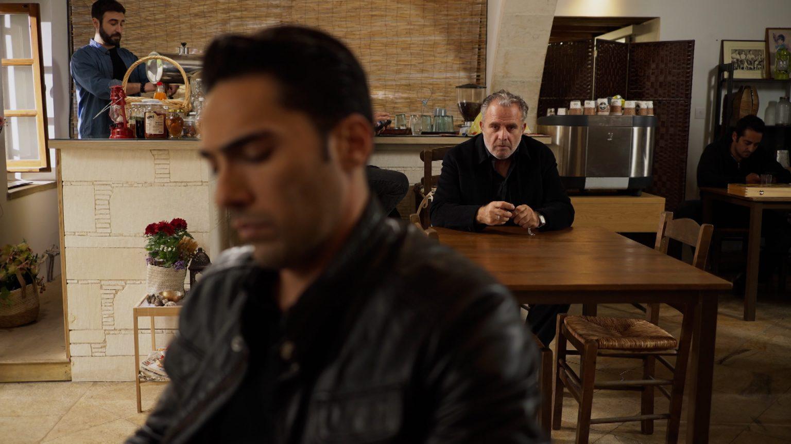 Η Γη της Ελιάς: Γιατί έχουν ίδιο τατουάζ η Αντιγόνη και η Μαμά της Αθηνάς;