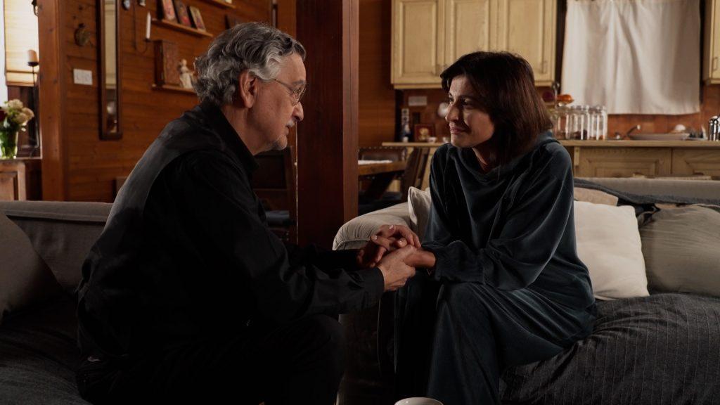 Η Γη της Ελιάς: Γιατί έχουν ίδιο τατουάζ η Αντιγόνη και η Μαμά της Αθηνάς;