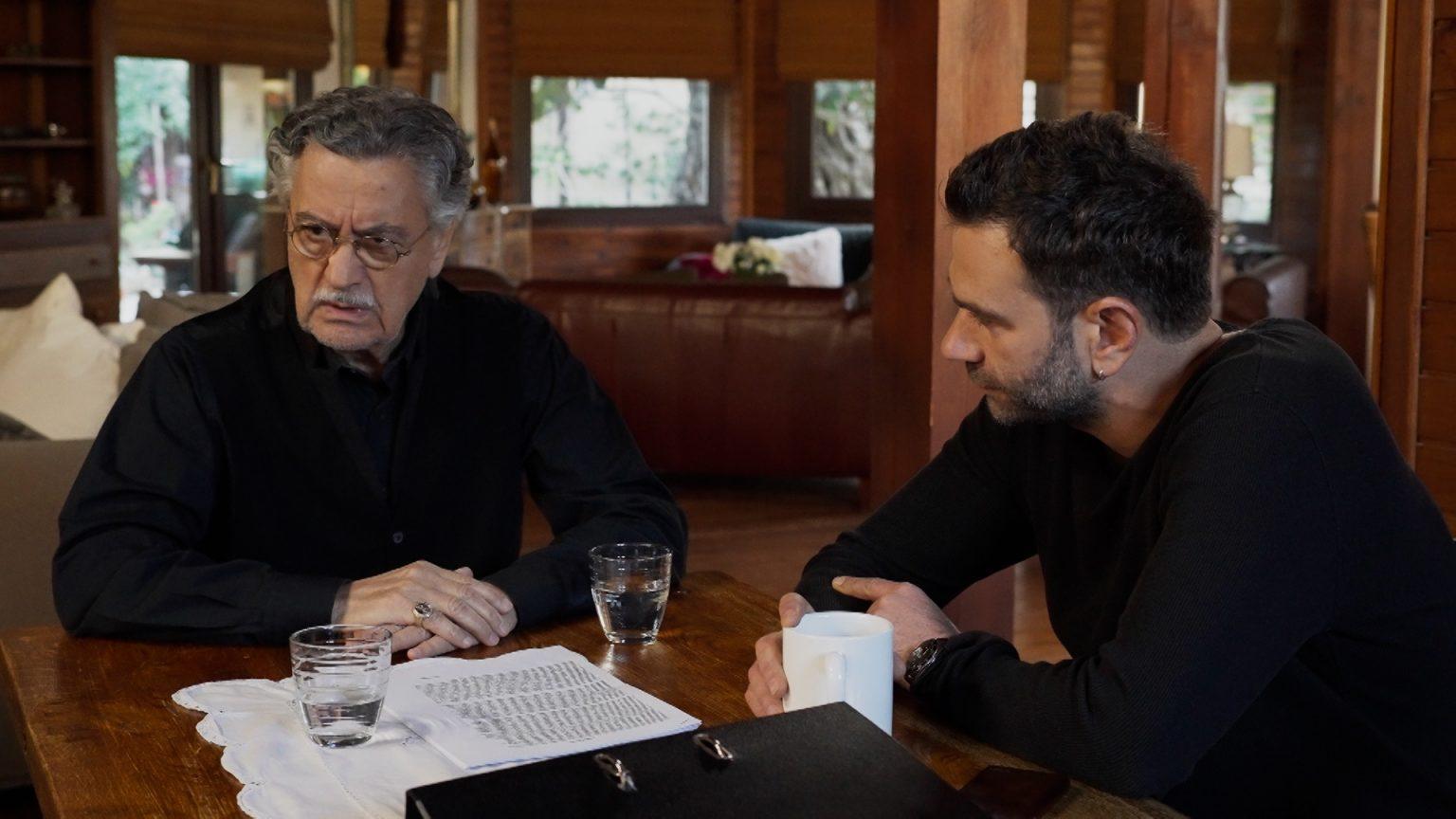 Η Γη της Ελιάς: Γιατί έχουν ίδιο τατουάζ η Αντιγόνη και η Μαμά της Αθηνάς;