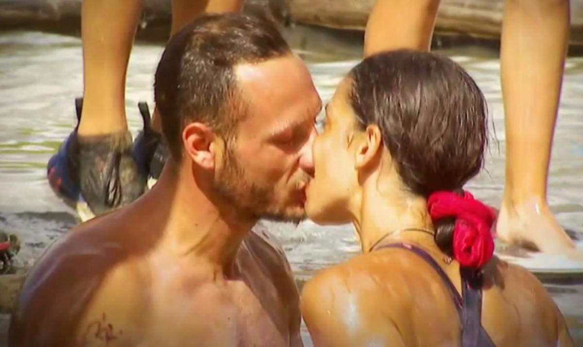 Survivor 5: Η ανάρτηση του συντρόφου της Μυριέλλας μετά τα φιλιά με τον Κατσαούνη