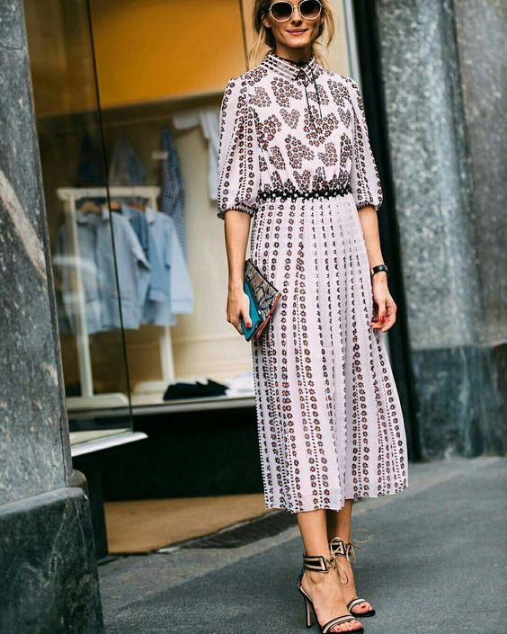 λευκό-εμπριμέ-φόρεμα-για-τον-Χειμώνα 2022- λευκό-εμπριμέ-φόρεμα-για-τον-Χειμώνα 2022-