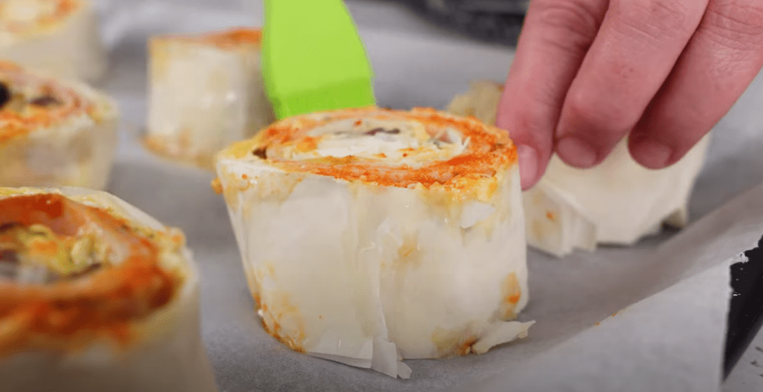 Χωριάτικα ρολάκια σφολιάτας