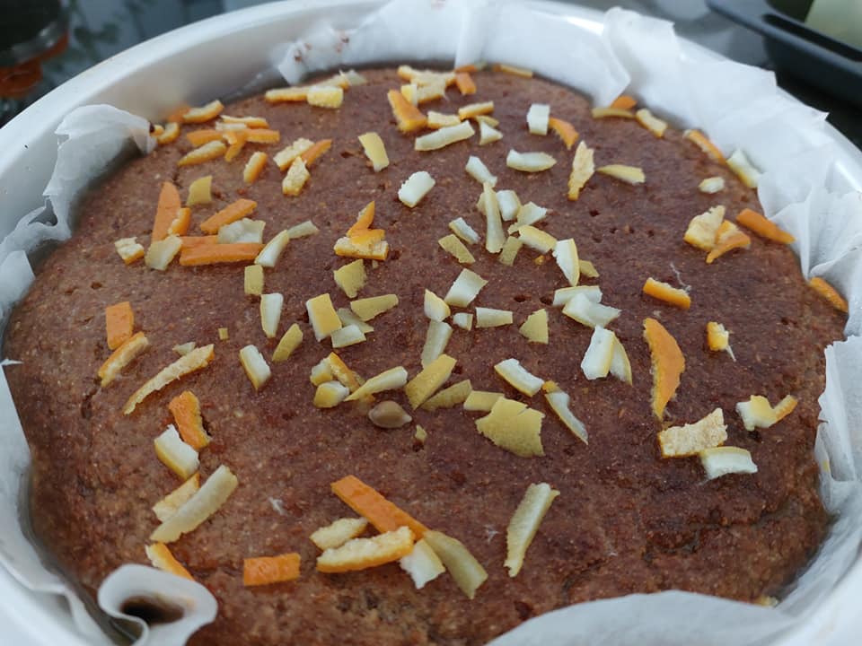 ραβανί-με-αλεύρι ολικής άλεσης-και-μέλι-συνταγή-